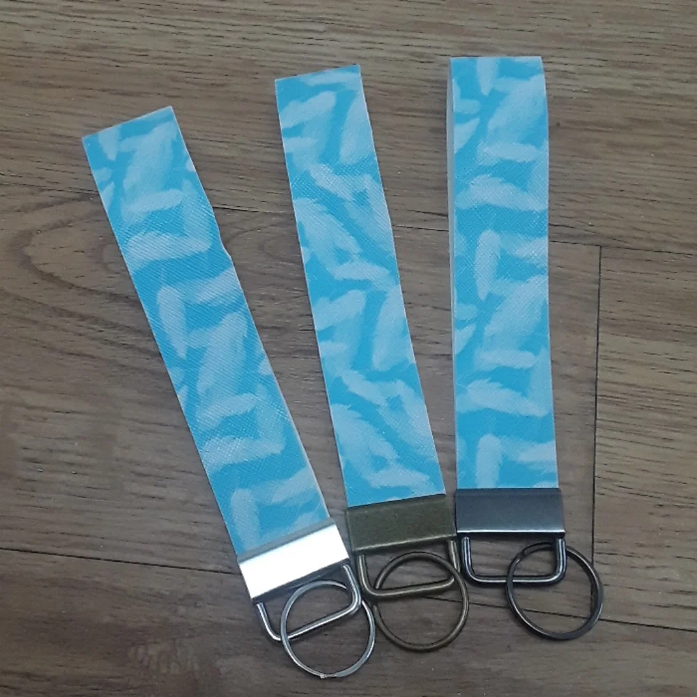 feather wristlet keychain